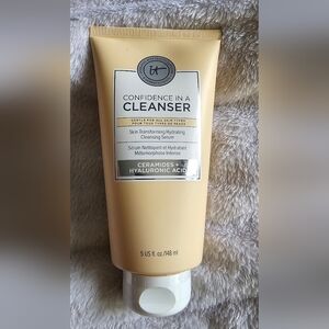 IT Cosmetics Cream Cleanser and Exfoliant